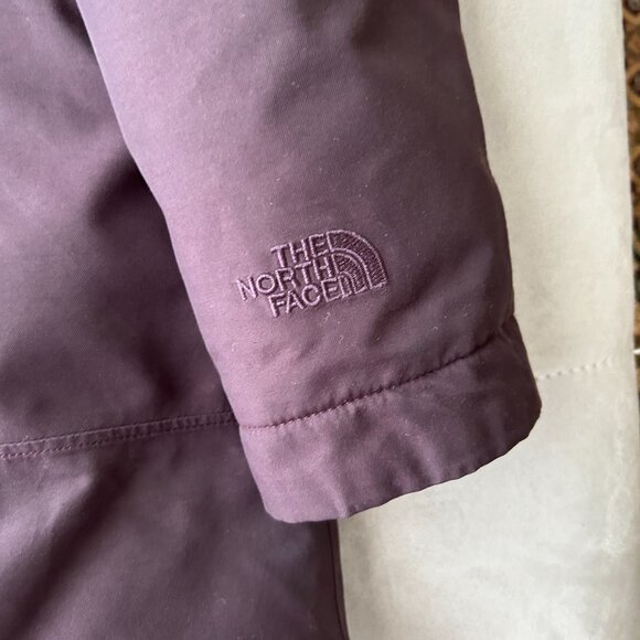 The North Face Arctic Parka - Picture 6 of 6